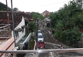 Griya Rambutan Barat