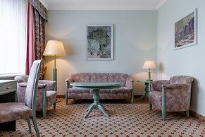 Natsionalny Hotel