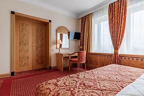 Natsionalny Hotel