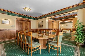 Natsionalny Hotel