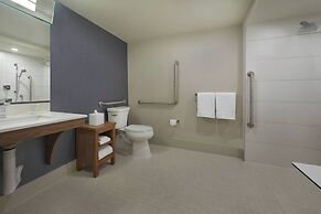 Courtyard by Marriott Oshawa