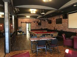 Altona Hotel