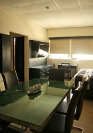 Hotel El Camino Inn & Suites
