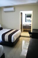 Hotel El Camino Inn & Suites