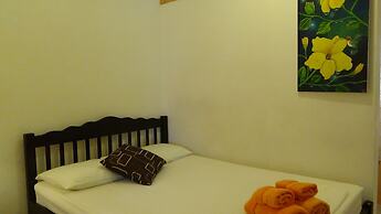 Hacienda Tropical Guest House