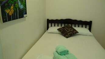 Hacienda Tropical Guest House