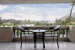 Hummingbird Resort