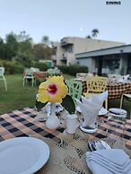 Hummingbird Resort