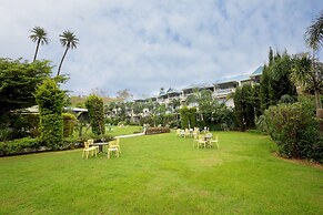 Hummingbird Resort