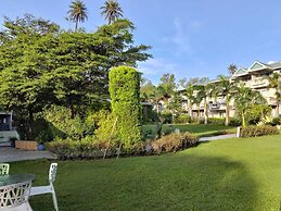 Hummingbird Resort