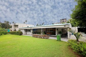 Hummingbird Resort