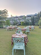 Hummingbird Resort