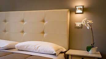 Borghese Executive Suite