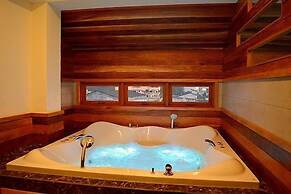 Metro Hotel & Spa