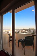 Balcony Hotel & Suites