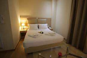 Elikon Hotel