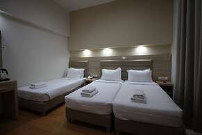 Elikon Hotel