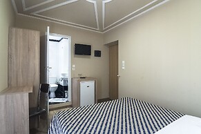 Elikon Hotel