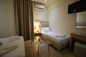 Elikon Hotel