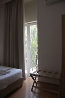 Elikon Hotel