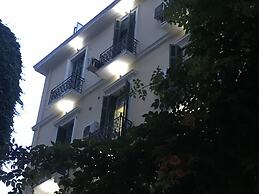 Elikon Hotel