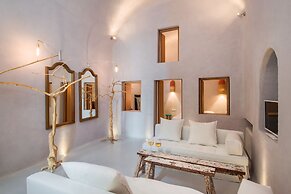 Ammos Oia Mansion