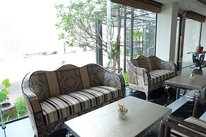 Methavalai Residence