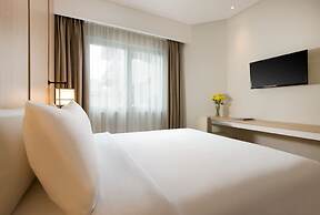 Hotel Santika Mega City Bekasi