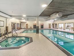 Pacific Shores Resort & Spa
