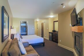 Pacific Shores Resort & Spa