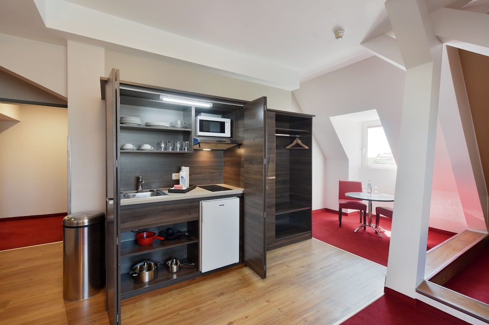 KOOS Hotel&Apartments