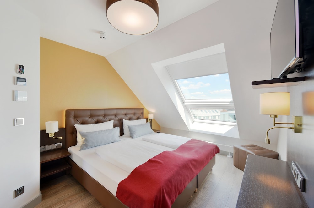 KOOS Hotel&Apartments