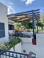 Terpsichori Villa & Apartments