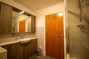 Turnberry Apartments