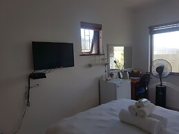 Melkbosch Guesthouse