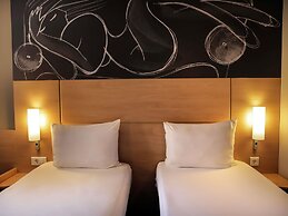 ibis Yerevan Center