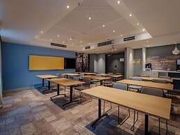 ibis Yerevan Center