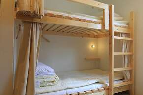 plumhostel