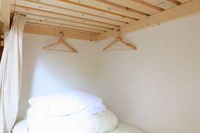 plumhostel
