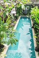 Villa Tepi Sungai