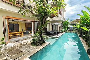 Villa Tepi Sungai