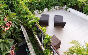 Villa Tepi Sungai