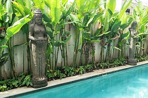 Villa Tepi Sungai
