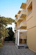 Manias Apartments