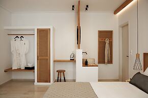 Proteas Hotel & Suites