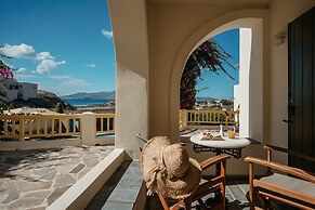 Proteas Hotel & Suites