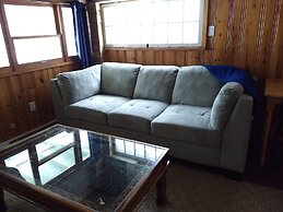 Dwight Riverside Inn