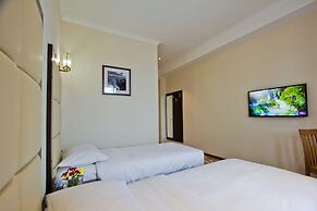 Garden Hotel