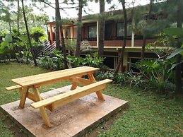 Bukit Alamanda Resort & Resto
