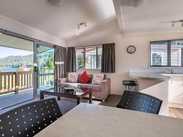 Blue Lake Top 10 Holiday Park